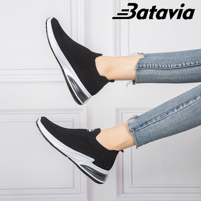 Batavia 2023 Sepatu kets anyaman terbang baru bernapas dan nyaman, fashion kasual bantalan udara lembut bawah sepatu lari sepatu sekolah sepatu hitam N21