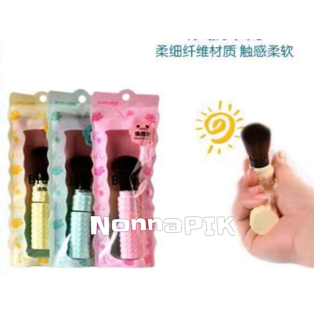 Retractable Brush Blusher Small Size Import