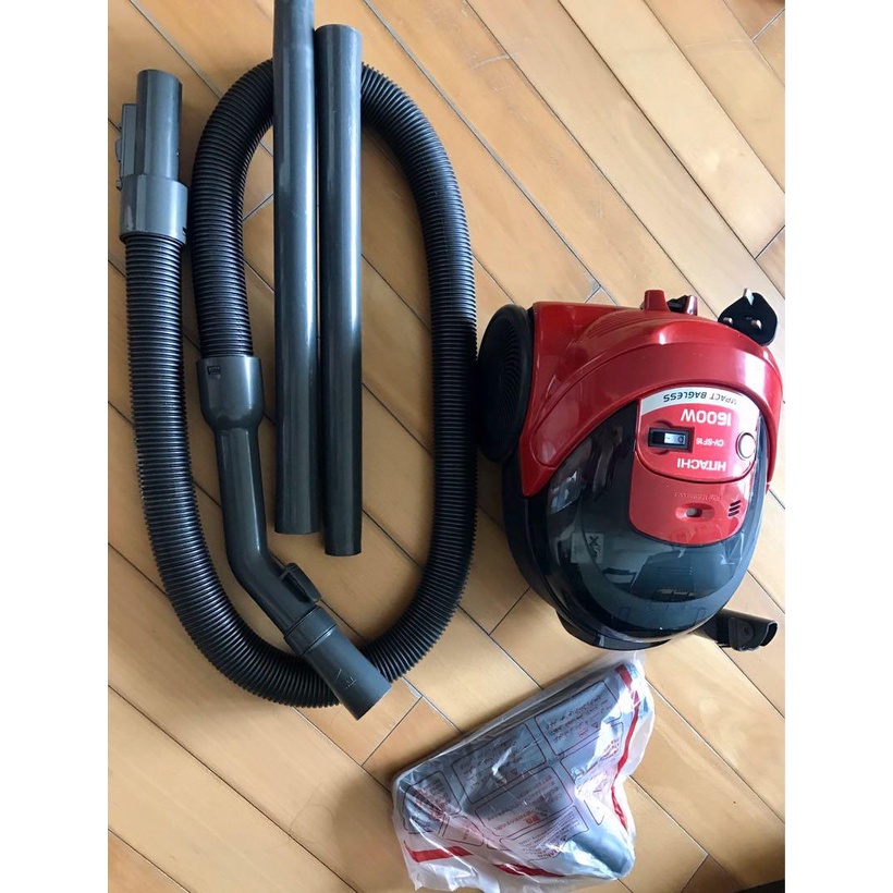 VACUM CLEANER HITACHI CV-SF16  RED Bagless