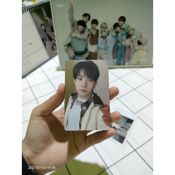 (BOOKED) photocard heeseung down selca