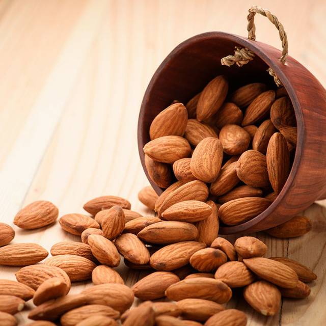 

RAW ALMOND NATURAL / ALMOND MENTAH PREMIUM