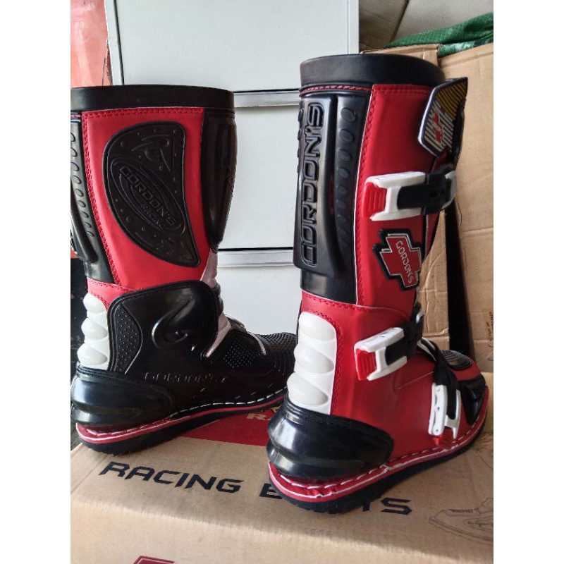 SEPATU CROSS MERK GORDON GRMX MERAH HITAM