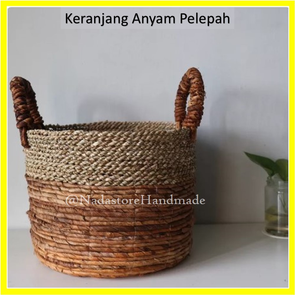 Keranjang Anyaman Pelepah Pisang Kombinasi Seagrass Keranjang Anyaman Pelepah Pisang Kombinasi Seagrass