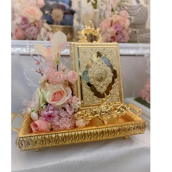 

Paling Sesuai.. PROMO!! al quran gold kotak box hadiah seserahan mahar pajangan (box & tiang penyangga)
