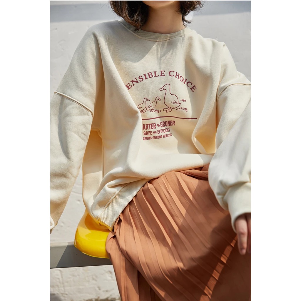 SENSIBLE CHOICE SWEATER OBLONG CREWNECK BAHAN FLEECE-Cream