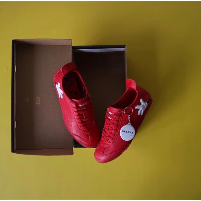 ONITSUKA TIGER DISNEY RED ORIGINAL