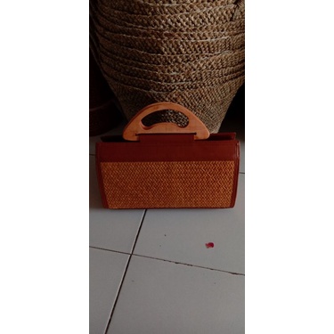 Tas Anyaman jinjing kayu
