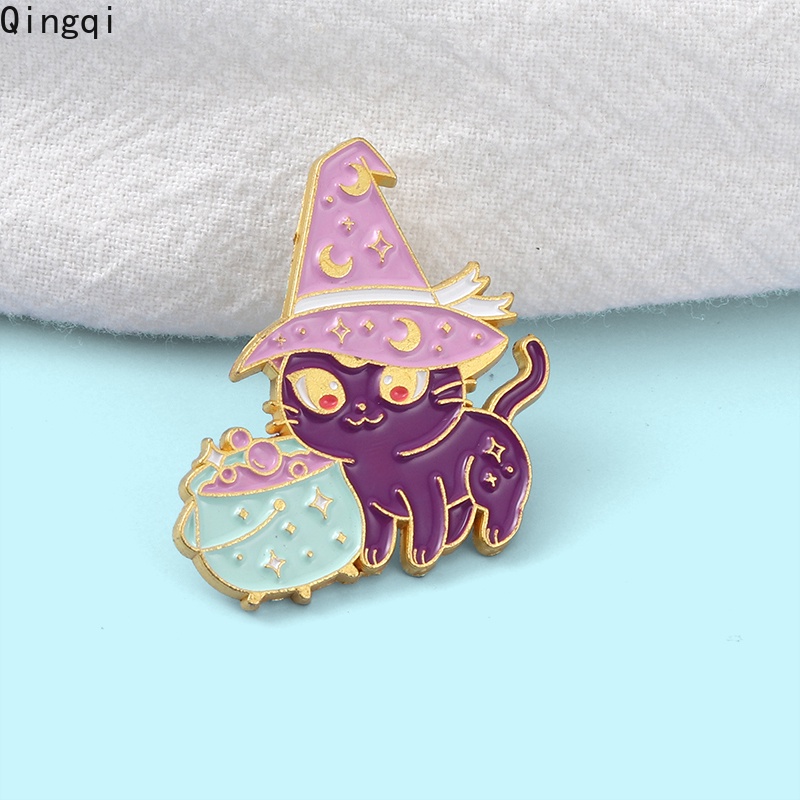 Bros Pin Enamel Desain Kartun Kucing Penyihir Warna Ungu Gaya Punk Gothic Untuk Hadiah