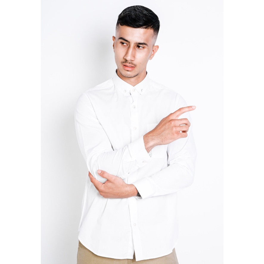 LARUSSO Kemeja Poplin Pria Panjang Putih Polos K068