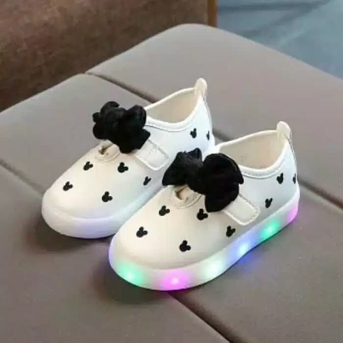 Sepatu Anak Perempuan Led Lampu Nyala Cantik Sneakers Tk Sd Paud 034