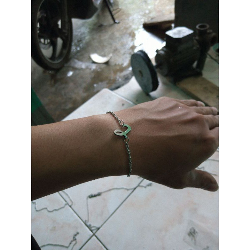 gelang titanium anti karat inisial