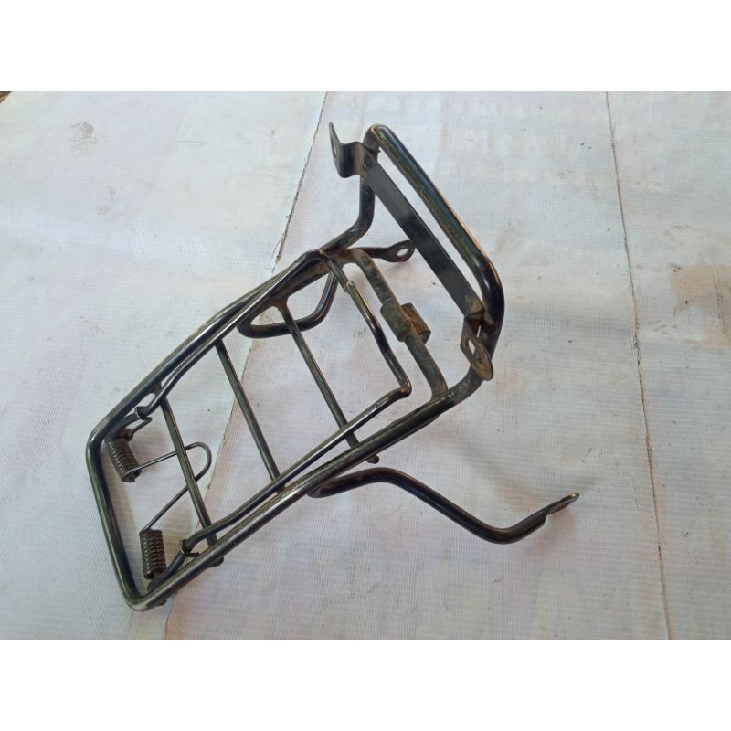 rak jepit suzuki rc 100 rc bravo