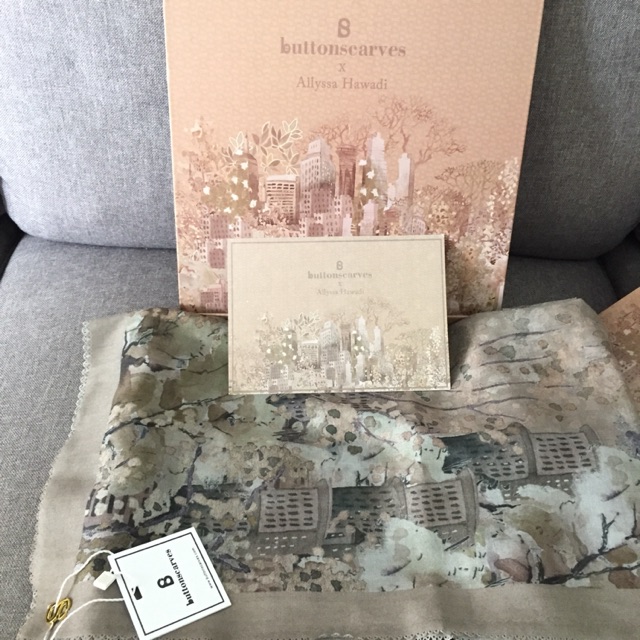 Buttonscarves new york reborn soho NEW