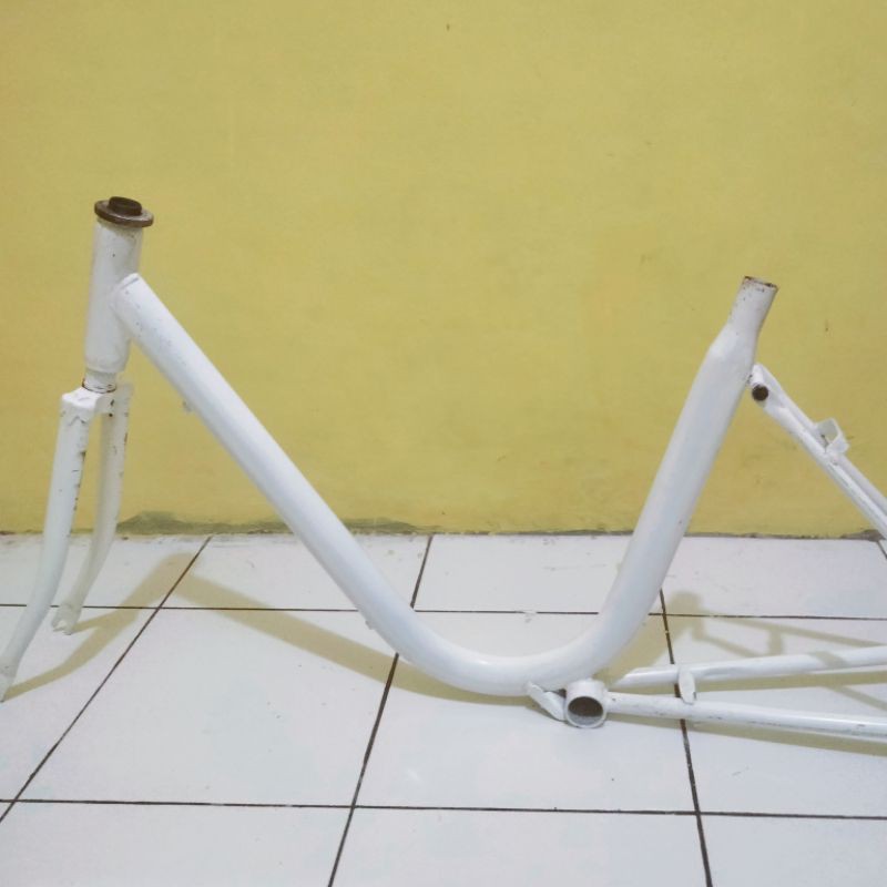 Frame Minion 24 Inch Phoenix Putih Classic