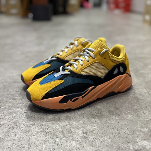Adidas Yeezy Boost 700 Sun 100% Original BNIB - 9.5