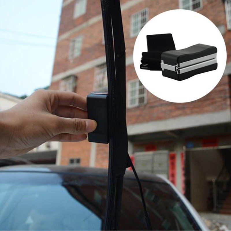 Alat Pembersih Wiper Kaca Depan Mobil