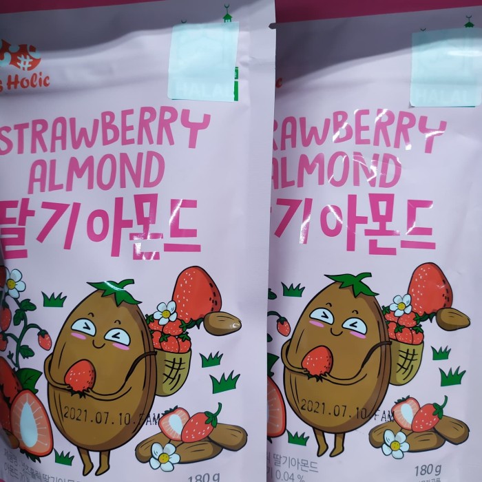 

Nuts Holic Strawberry Almond 180gram