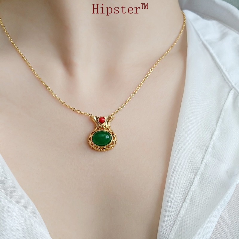 Ethnic Temperament Emerald Golden Lucky Bag Pendant Fashion Simple Necklace