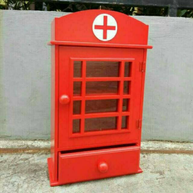 KOTAK OBAT P3K LONDON LACI