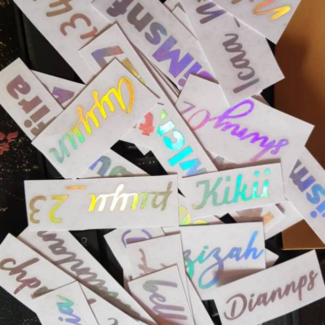 

STICKER HOLOGRAM NAMA CUSTOM 10cm