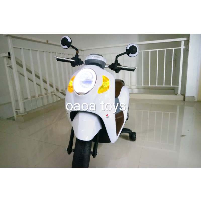 Mainan Anak Motor Aki Scoopy PMB 999 Makassar
