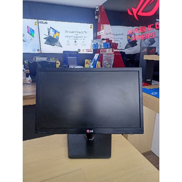 ready monitor LG 19 inch LED bekas kantoran