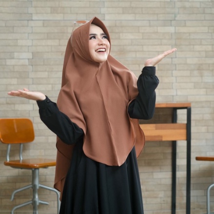 bergo alisya/Jilbab /Hijab Khimar Bergo Alisya Ped Syar'i Jumbo - Hijab - Kerudung Instan Diamond/ h