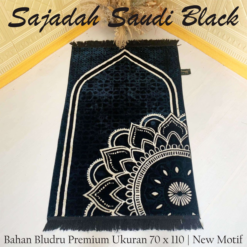 Sajadah saudi Hitam Premium Tebal Motif Bunga Murah