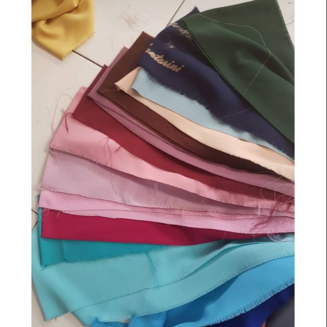 wollycrepe polos lebar 1.5m