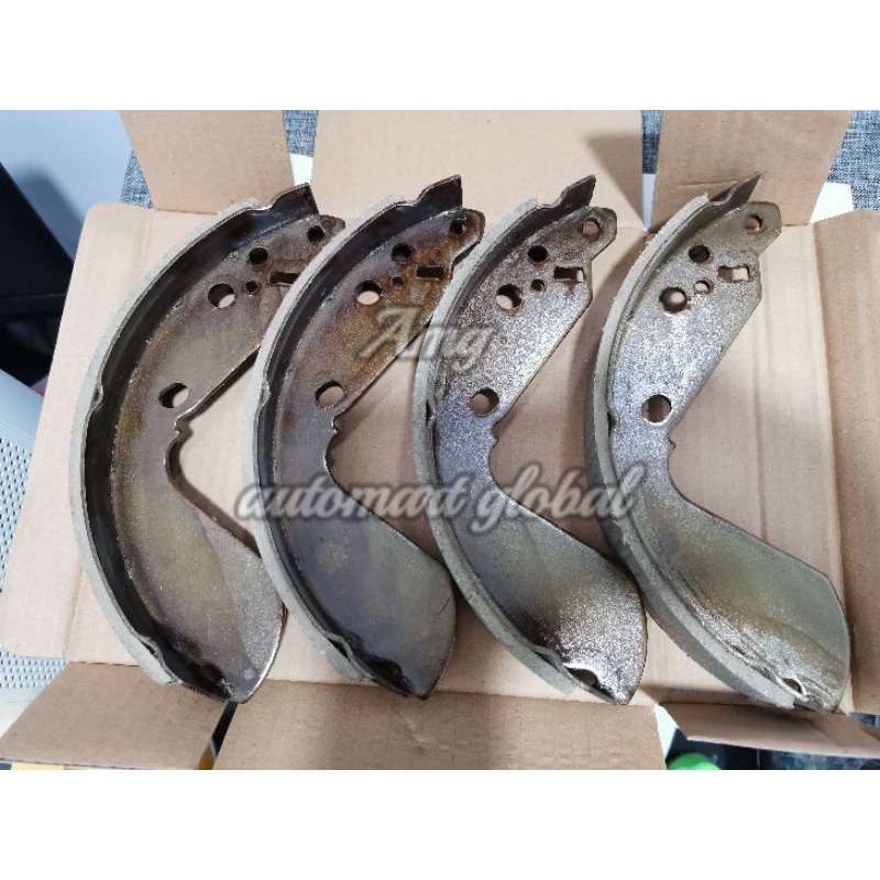 brake shoe kampas rem belakang suzuki Vitara escudo Sidekick set 4pc