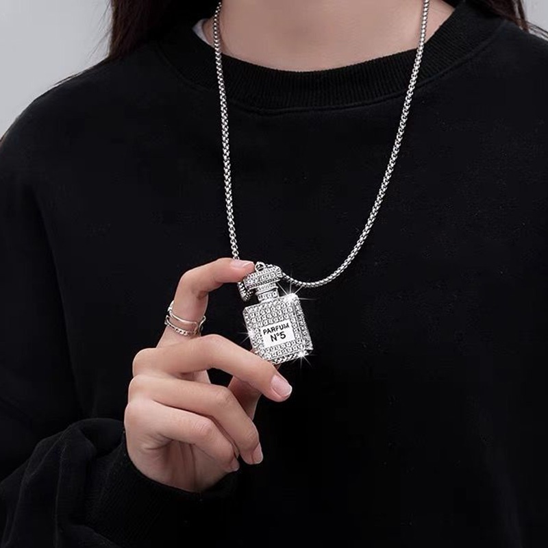 Kalung Rantai Liontin Botol Parfum Bahan Titanium Steel Gaya Korea / Retro / Hip Hop Untuk Wanita