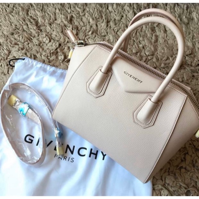 givenchy Antigona Small