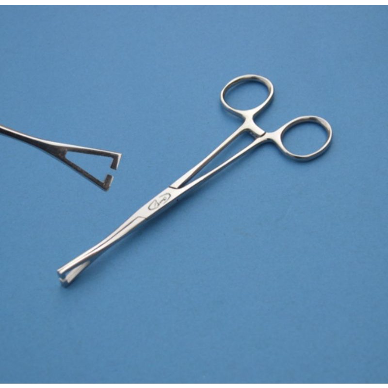 

gunting piercing. gunting tindik ujung segitiga. gunting piercing. tindik. anting
