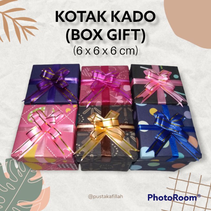 

KOTAK KADO (BOX GIFT) size 6 x 6 x 6 cm