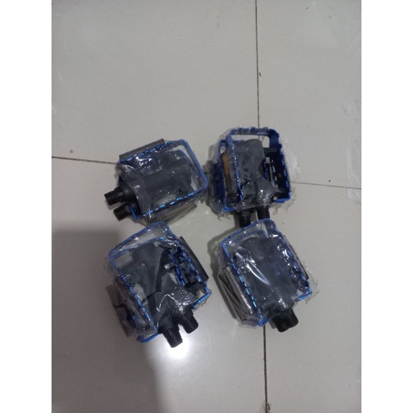 Pedal Aloy AS Besar