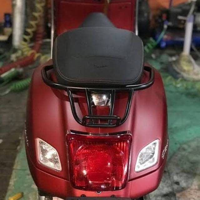 New rear rack aksesoris vespa lx, s125, s150, gts, sprint, primavera.