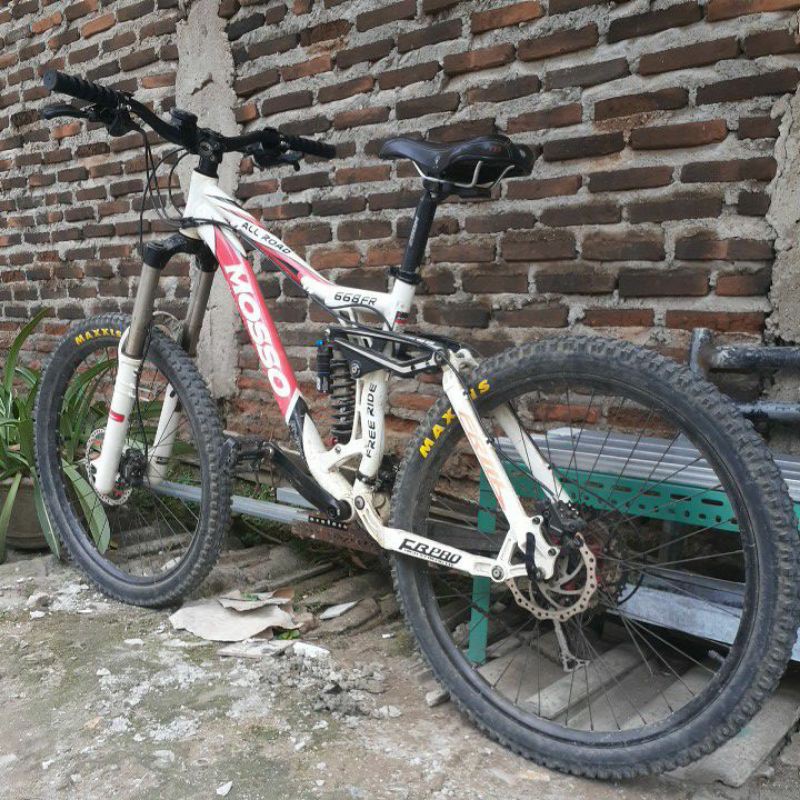 Sepeda MTB MOSSO