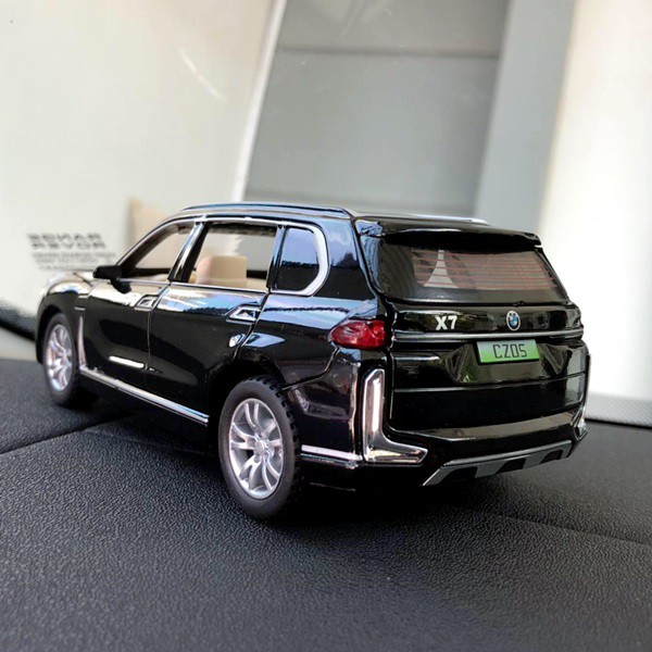 NEW BMW X7 Parfume Pewangi Pengharum Mobil Parfum Pajangan Miniatur Diecast Mobil