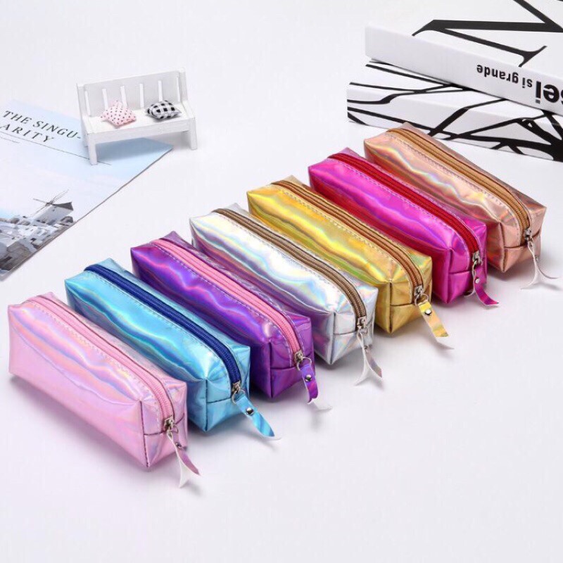 

TEMPAT PENSIL BASIC HOLOGRAM COLOR