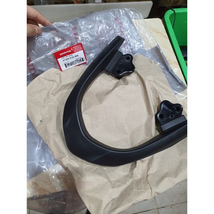 Jual BEHEL BEAT FI INJEKSI PERTAMA ASLI ORIGINAL HONDA 81200-K25-900 Murah