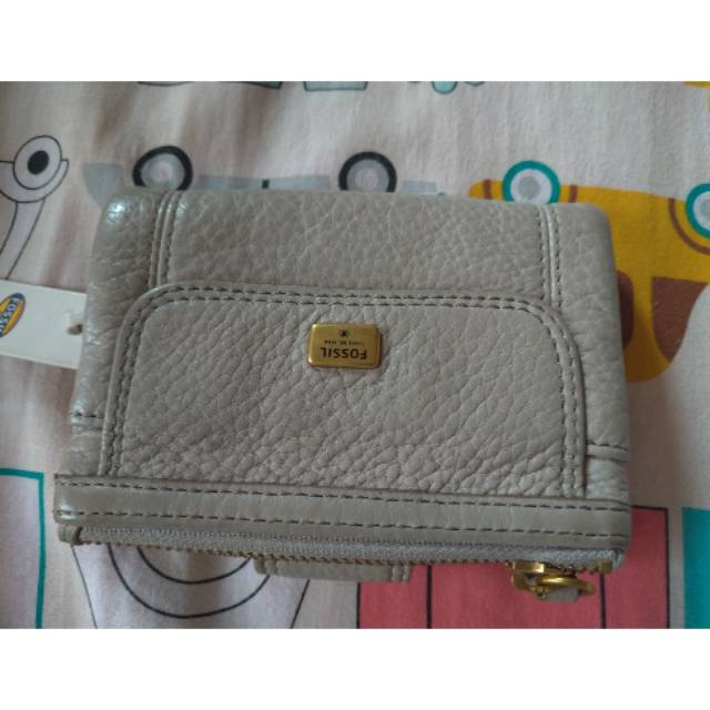 Dompet fossil ellis