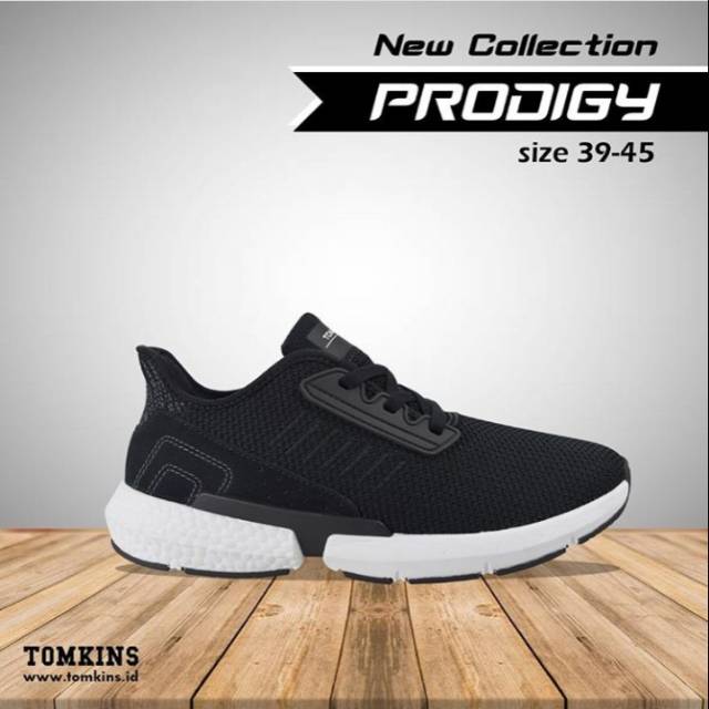 Sepatu tomkins pria prodigy black white
