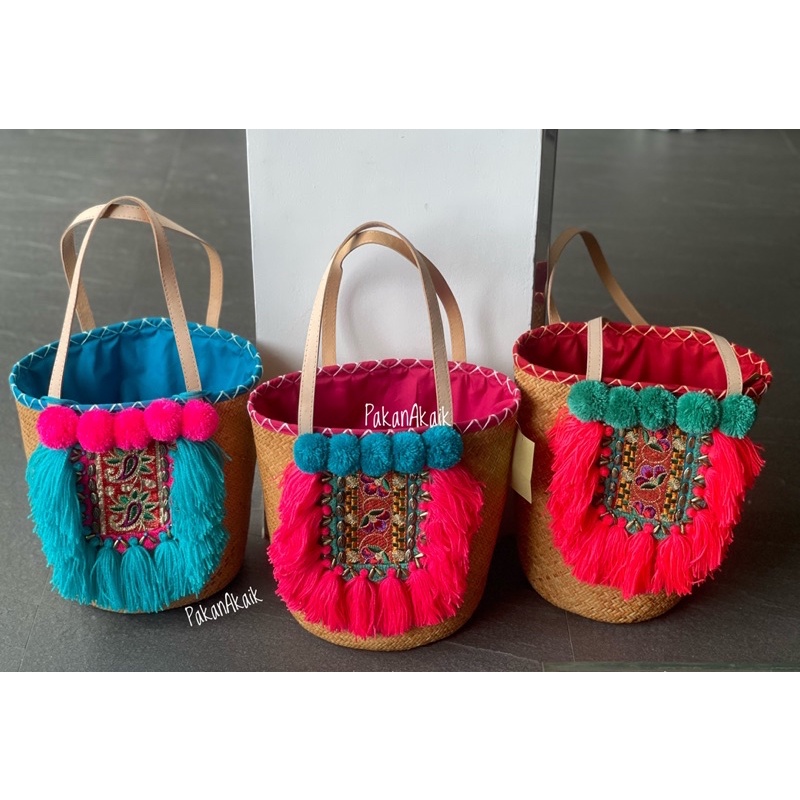 Bali Bag | Tas Tangan | Tas Handmade | Tas Rotan | Tas Pompom