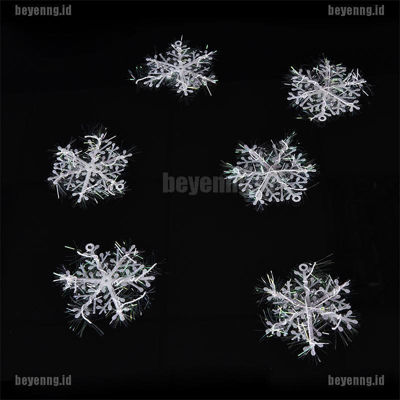 6 pcs Ornamen Gantung Desain Snowflake Warna Putih Untuk Dekorasi Pohon Natal