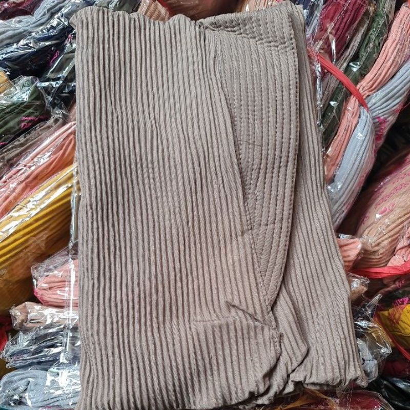 Jilbab Bergo Syria Daily Naqita Moms Plisket Original Shakina-Capucino