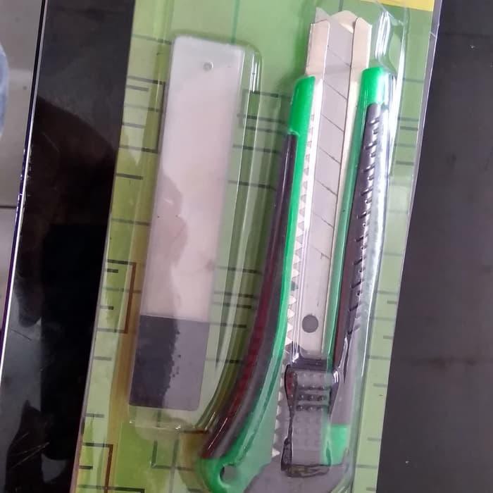 

Pisau Cutter Plus Isi Nankai last stok