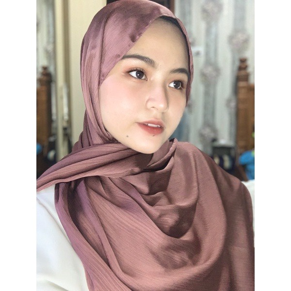 Pashmina Satin Silk Premium / Kerudung Sateen Premium  Silk