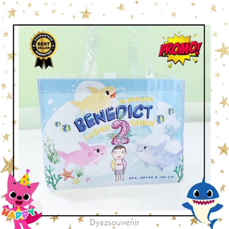 

Tas Mika Baby shark Tas Mika Custom Tas Mika Hampers Totebag Souvenir Mica PVC