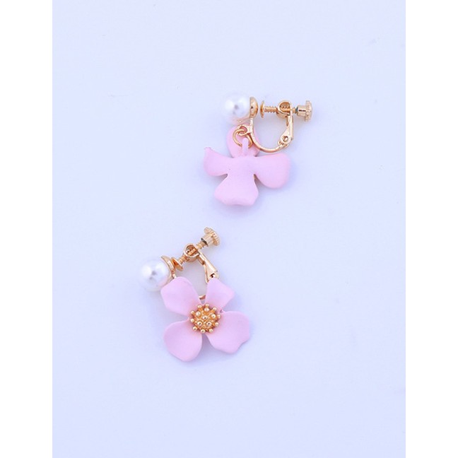 LRC Anting Jepit Fashion Drop Oil Flower Pearl Earrings D0901X