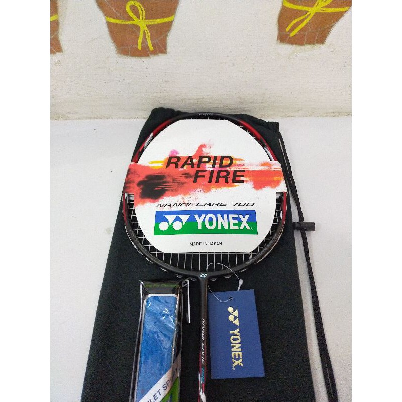 RAKET BADMINTON NANOFLARE 700